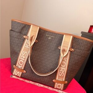 Michael Kors Signature Brown and Cream Tote